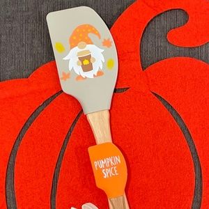 Pumpkin Spice GNOME Spatula Set